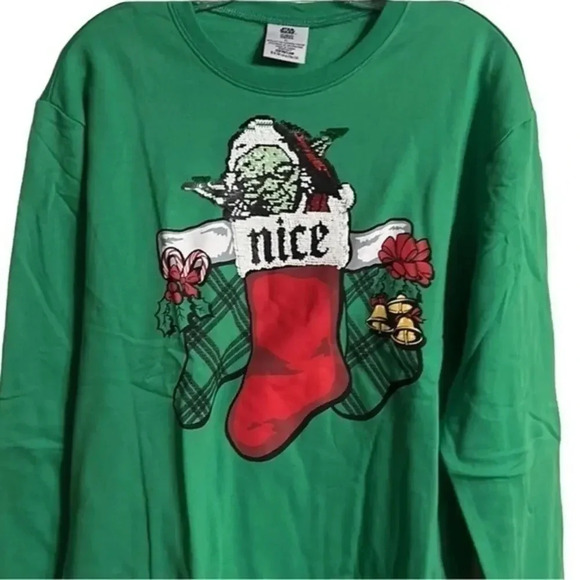 NWT Star Wars Naughty/Nice Yoda Sweatshirt Medium (M) - Picture 2 of 7